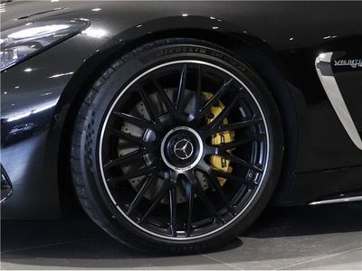 MERCEDES-BENZ GT AMG - 8