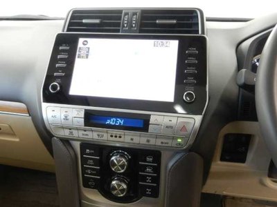 TOYOTA LAND CRUISER PRADO - 7