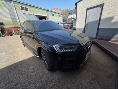 AUDI Q7 - 3