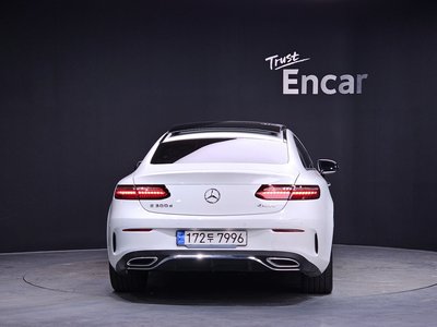 MERCEDES-BENZ E-CLASS - 4