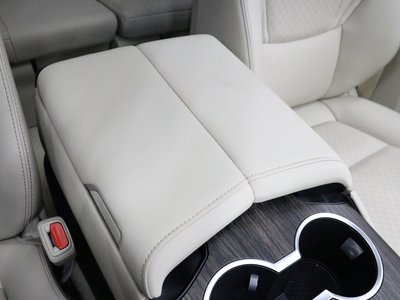 2025 Toyota LAND CRUISER 300 — миниатюра 55
