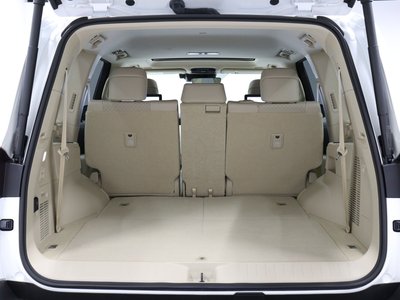 2025 Toyota LAND CRUISER 300 — миниатюра 36