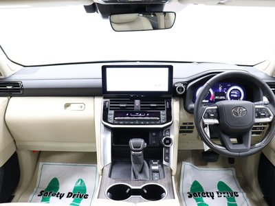 2025 Toyota LAND CRUISER 300 — миниатюра 41