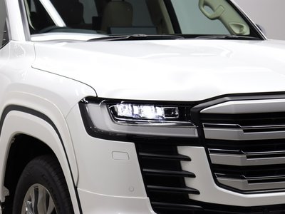 2025 Toyota LAND CRUISER 300 — миниатюра 15