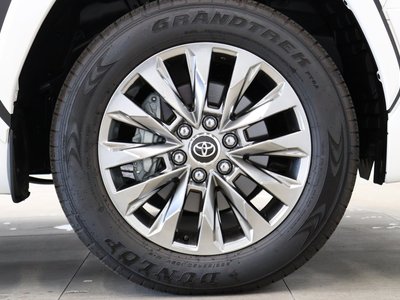 2025 Toyota LAND CRUISER 300 — миниатюра 21