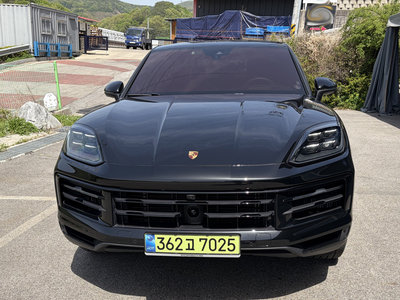 صورة 1 لـ 2025 Porsche CAYENNE