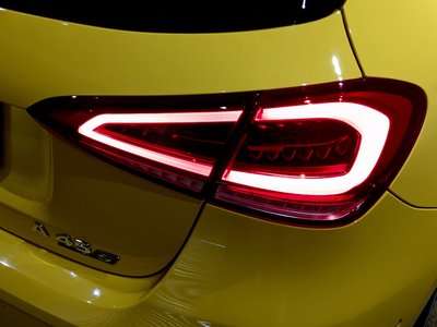 صورة مصغرة 11 لـ 2020 Mercedes-BENZ A-CLASS AMG