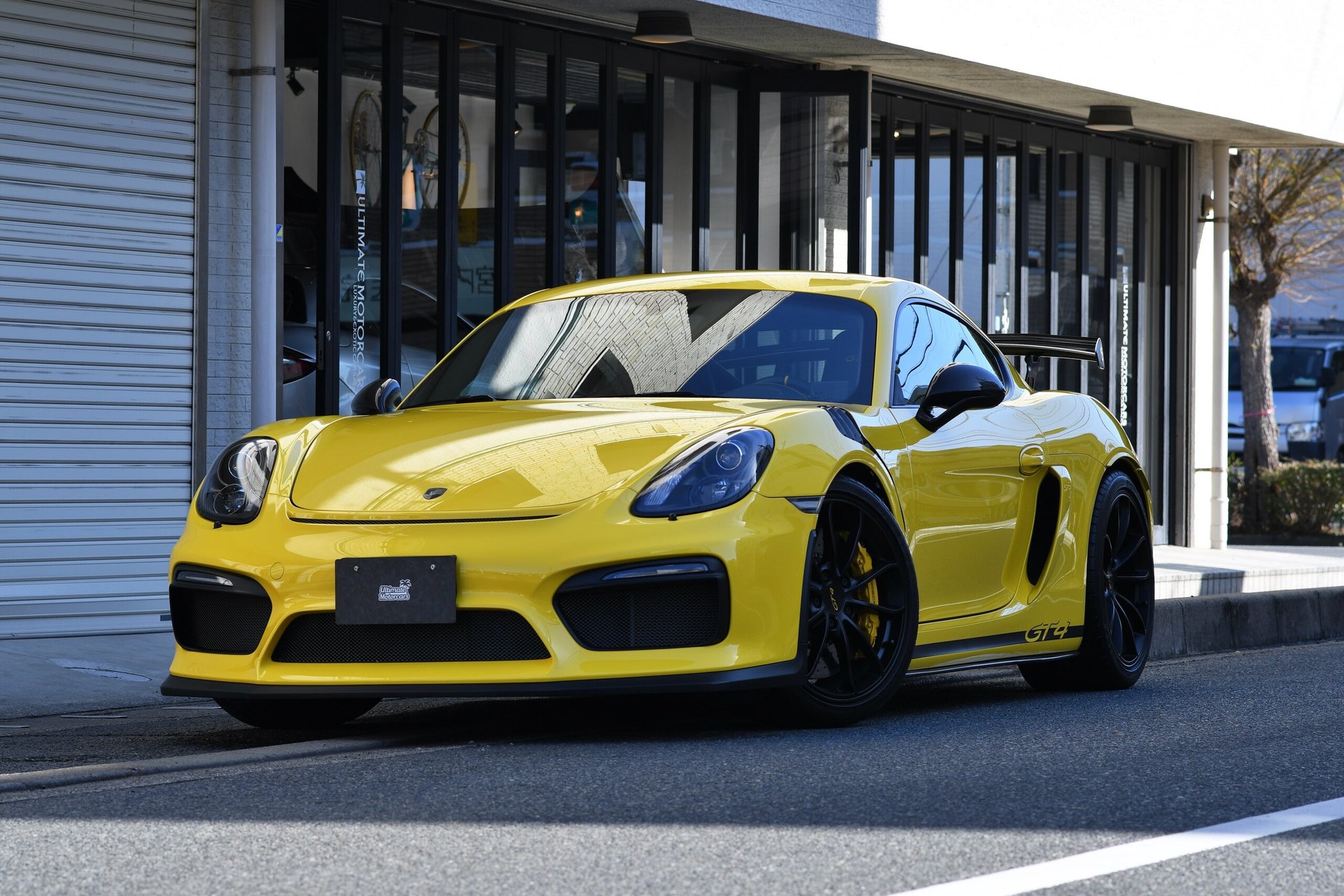 PORSCHE CAYMAN - View 1