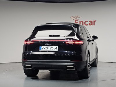 PORSCHE CAYENNE - 4