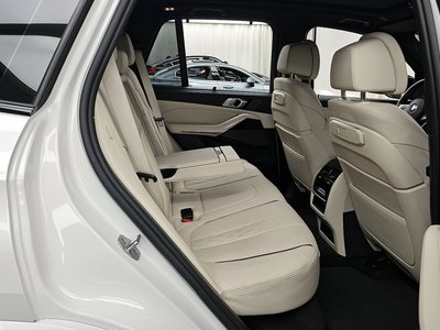 2025 BMW X5 缩略图 18