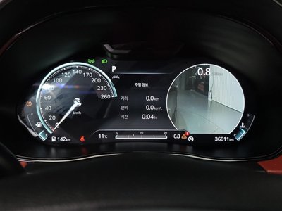 صورة 8 لـ 2021 Genesis GV70
