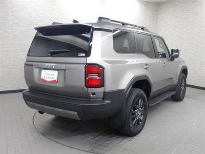 TOYOTA LAND CRUISER 250 - 7