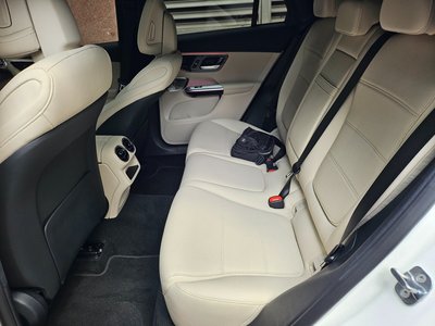 2026 Mercedes-BENZ GLC — миниатюра 11