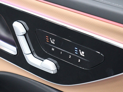 MERCEDES-BENZ E-CLASS - 7