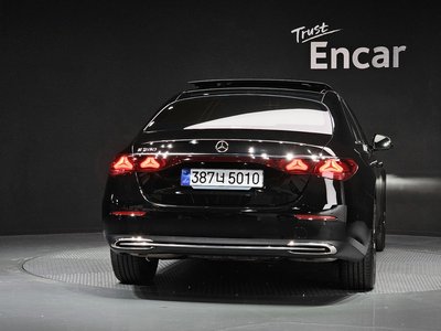 MERCEDES-BENZ E-CLASS - 4