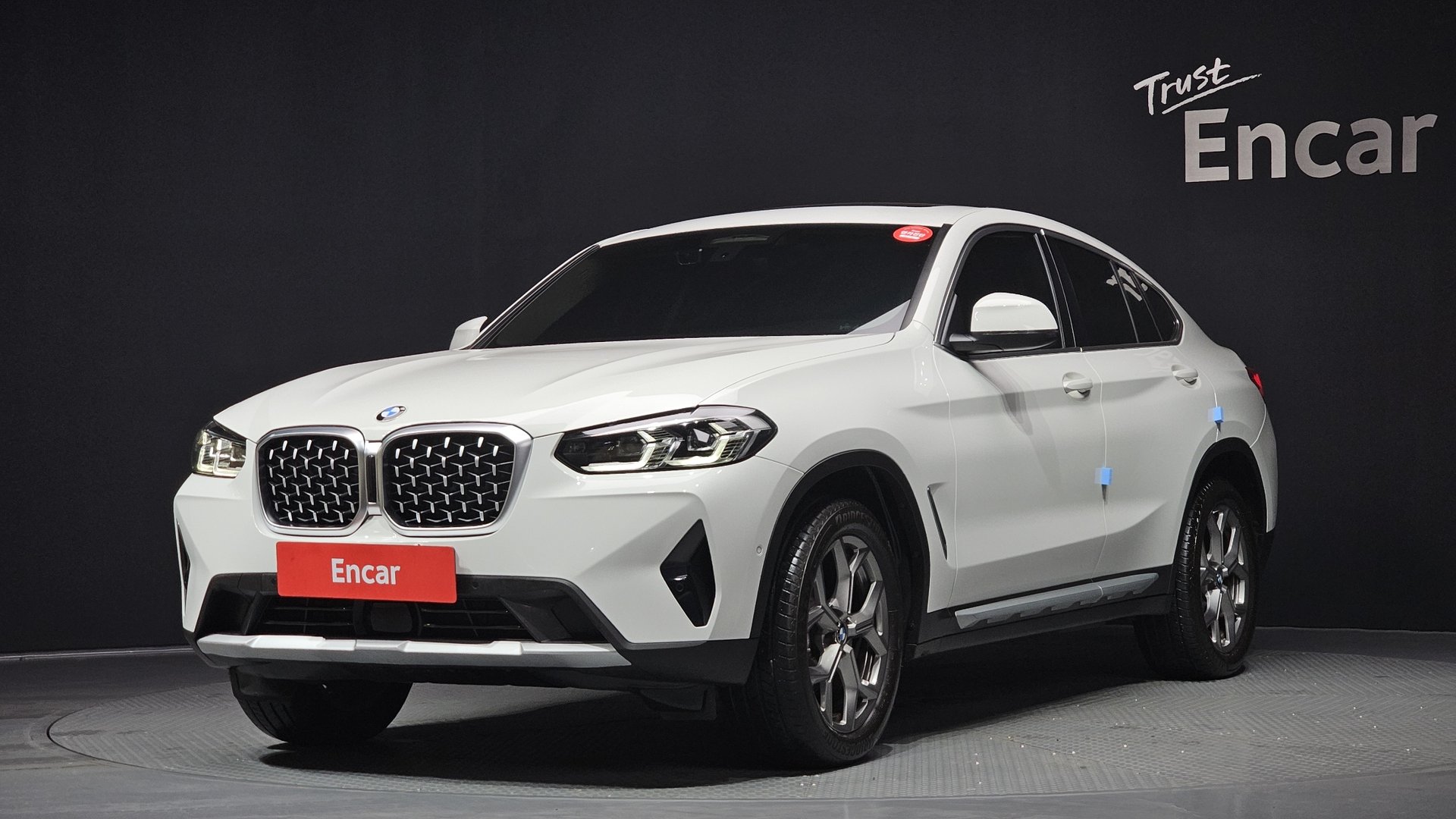 BMW X4 - View 1