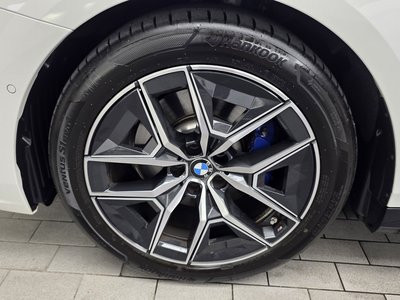2025 BMW 5 SERIES 照片 6