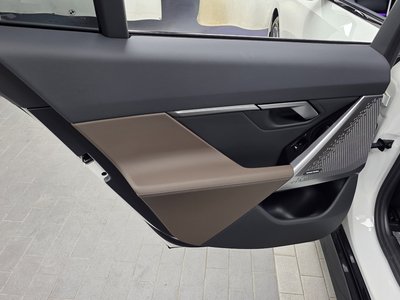 2025 BMW 5 SERIES 缩略图 15