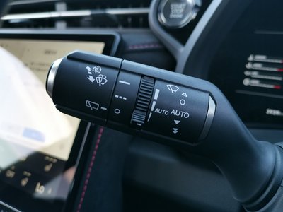2025 Lexus LBX — миниатюра 19