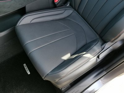 2025 Lexus LBX — миниатюра 45