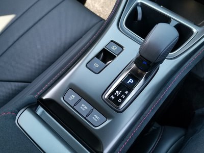 2025 Lexus LBX — миниатюра 35