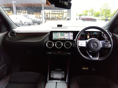 MERCEDES-BENZ GLA - 10