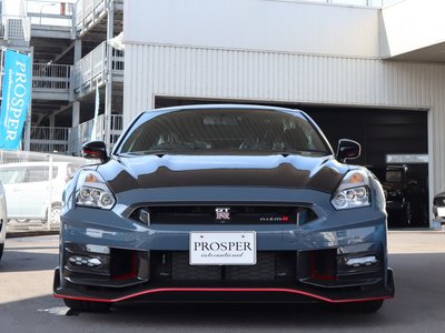 NISSAN GT-R - 2