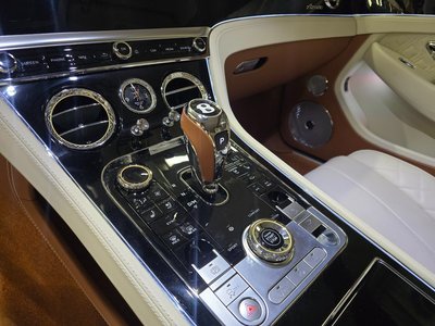BENTLEY CONTINENTAL GT - 10