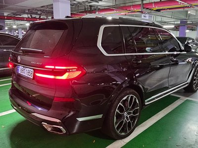 2024 BMW X7 — фото 2