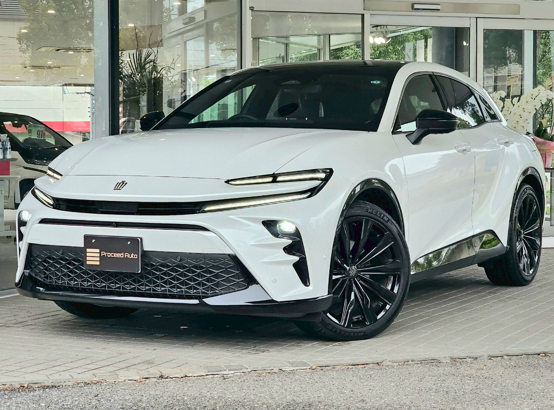 TOYOTA CROWN SPORT - View 1