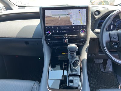 2024 Toyota ALPHARD thumbnail 39