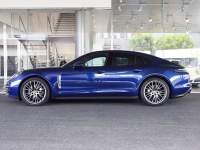 PORSCHE PANAMERA - 2
