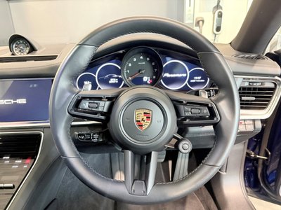 PORSCHE PANAMERA - 10
