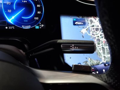 MERCEDES-BENZ EQS - 9