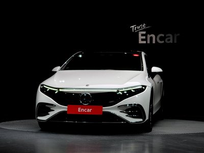 MERCEDES-BENZ EQS - 2