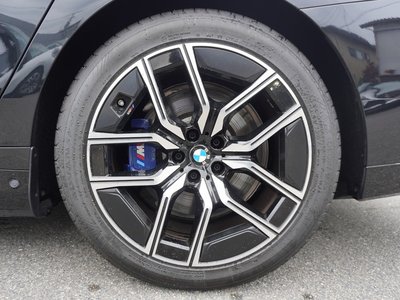 صورة مصغرة 46 لـ 2025 BMW I7