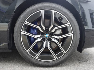 صورة مصغرة 48 لـ 2025 BMW I7
