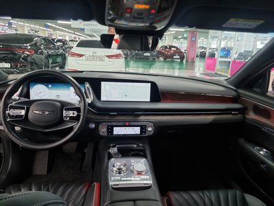 صورة 7 لـ 2023 Genesis G90 (RS4)