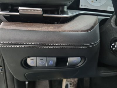 صورة 9 لـ 2023 Genesis G90 (RS4)