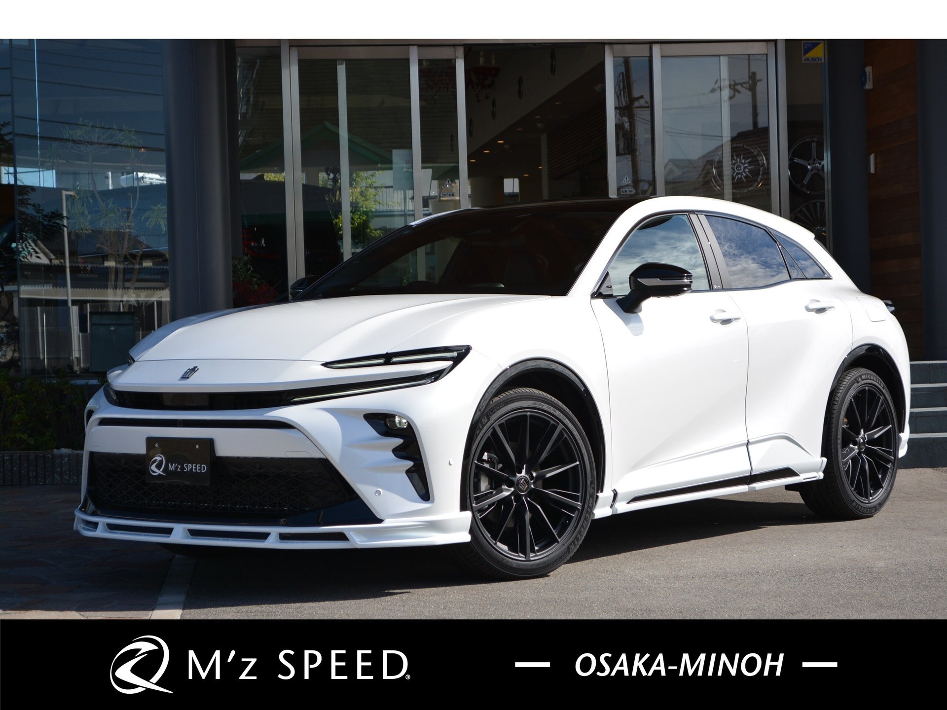 TOYOTA CROWN SPORT - View 1