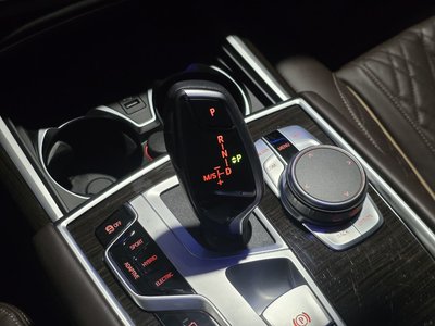 BMW 7 SERIES - 9