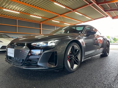 AUDI RS E-TRON GT - 5