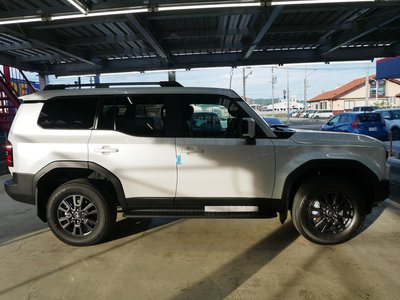TOYOTA LAND CRUISER - 10