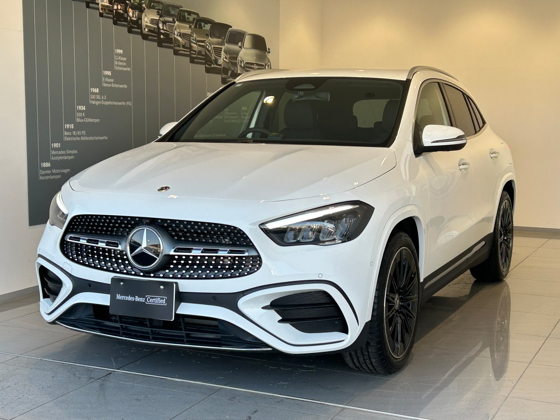 MERCEDES-BENZ GLA - View 1