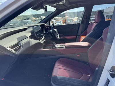 صورة مصغرة 18 لـ 2024 Lexus RX