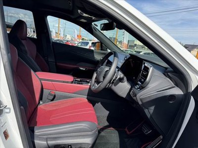 صورة مصغرة 16 لـ 2024 Lexus RX