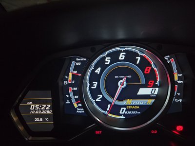 صورة 8 لـ 2013 Lamborghini AVENTADOR