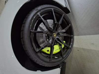 صورة 6 لـ 2013 Lamborghini AVENTADOR