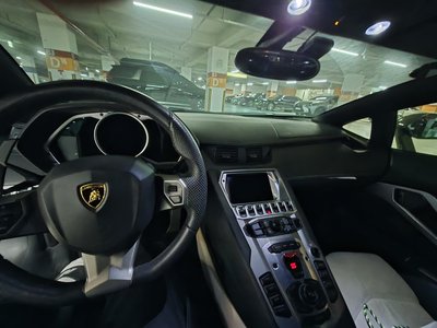 صورة 4 لـ 2013 Lamborghini AVENTADOR