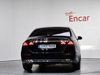 MERCEDES-BENZ E-CLASS - 4